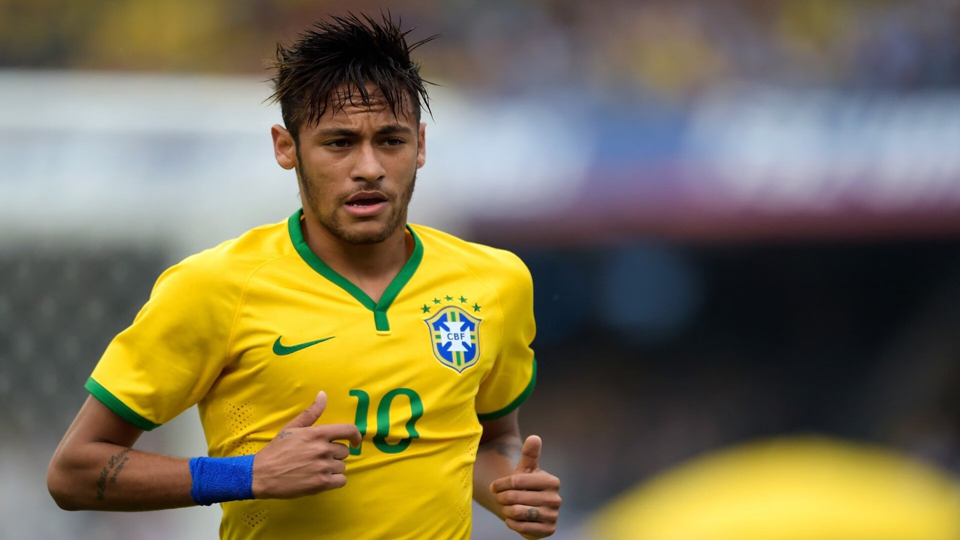 当钢铁洪流遇上孤胆英雄，足球战术正悄然改变？