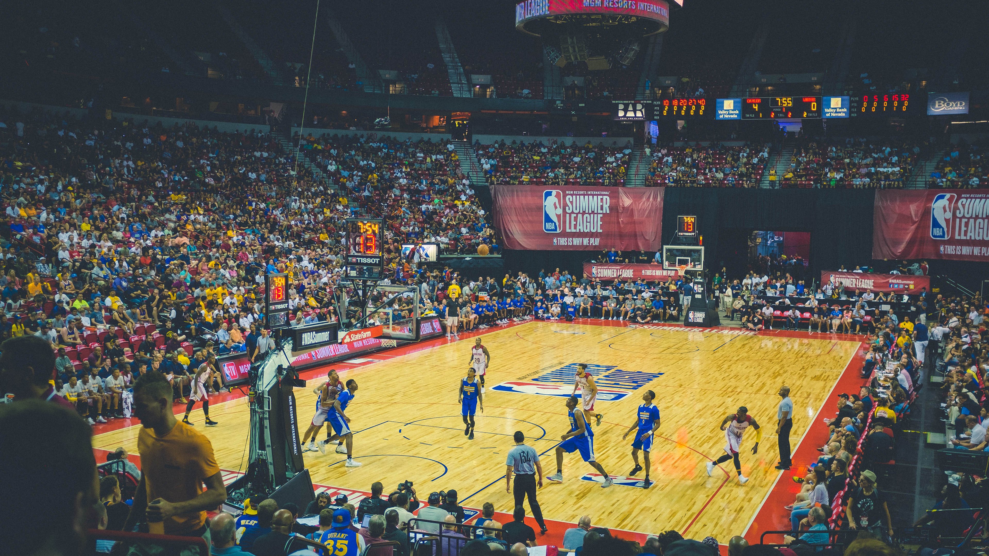 开云体育入口-铁壁防线与冷血关键先生，班凯罗导演开拓者窒息胜利