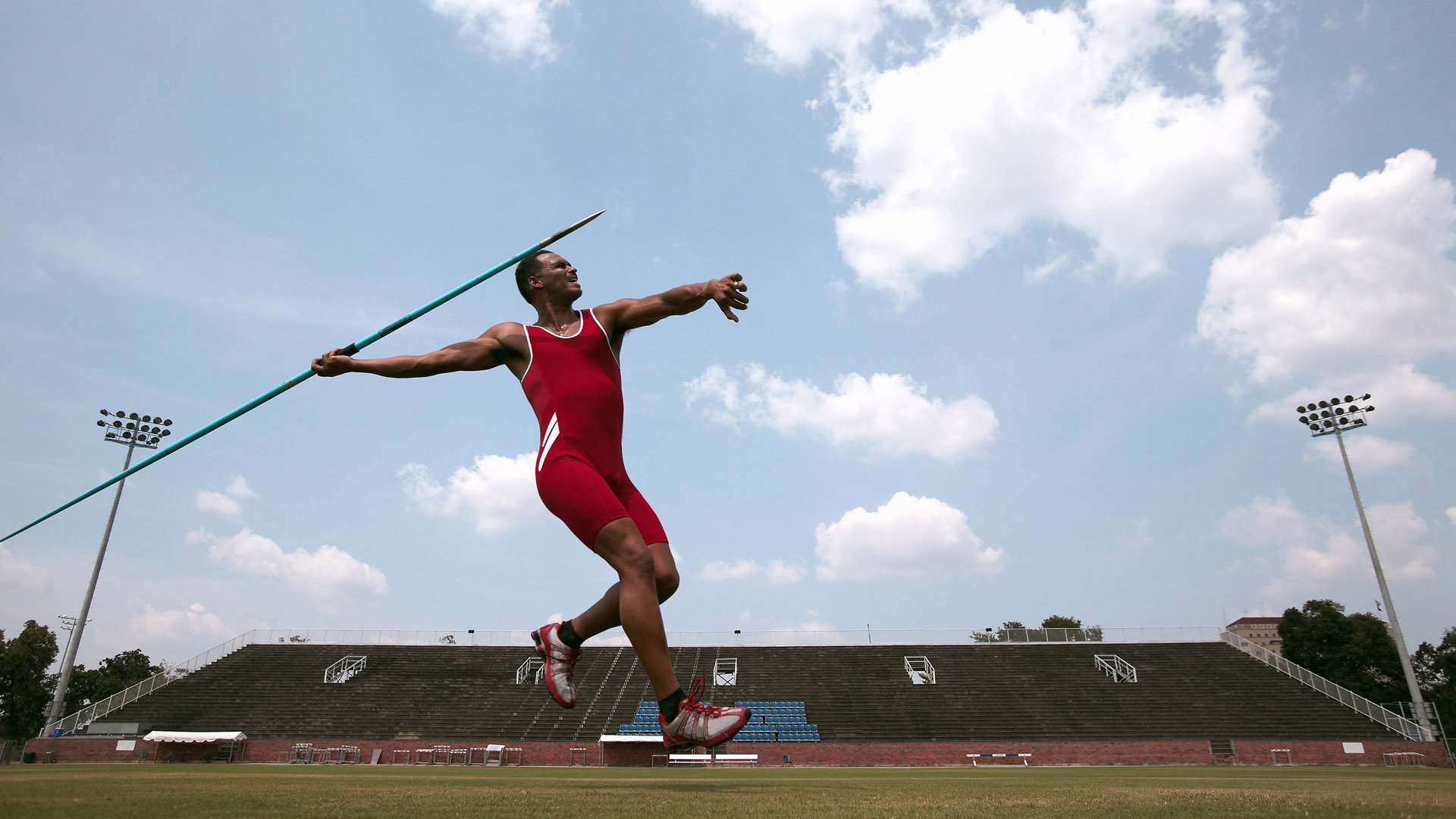 欧冠决赛惊现篮球大战？独行侠绝杀鹈鹕的背后故事与跨界启示
